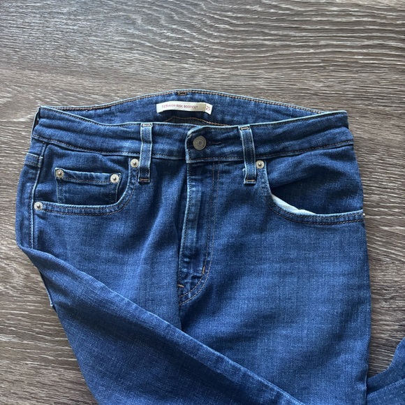725 LEVIS HIGH RISE BOOTCUT - Picture 3 of 3